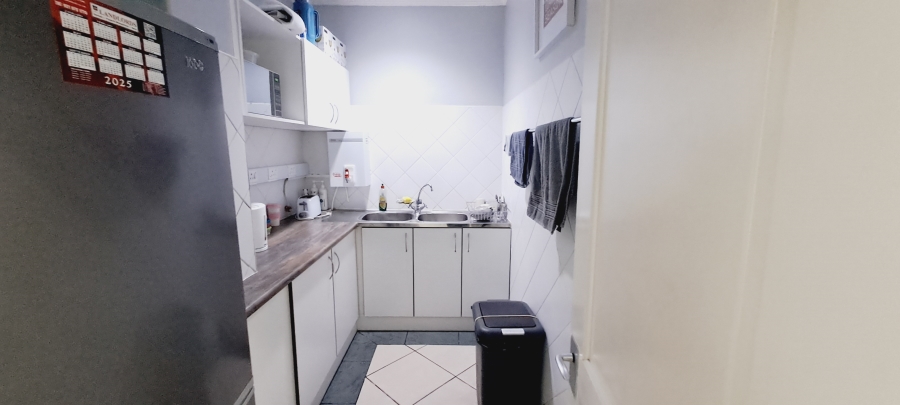 To Let commercial Property for Rent in Durbanville Western Cape